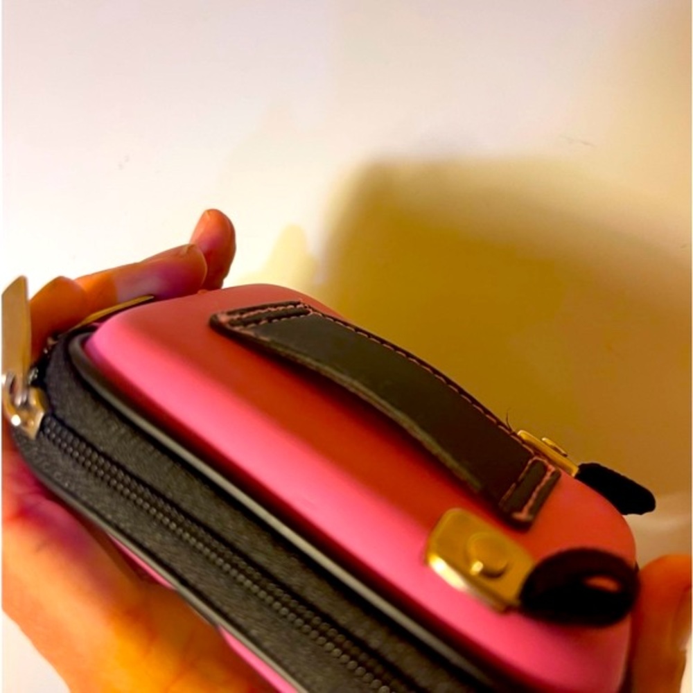 SANRIO Hello Kitty Hard Shell Camera Case Durable, Adorable, Pink Black White S - Picture 4 of 10